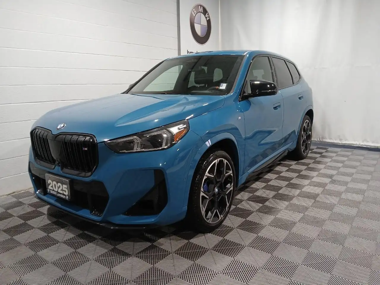 2025 BMW X1