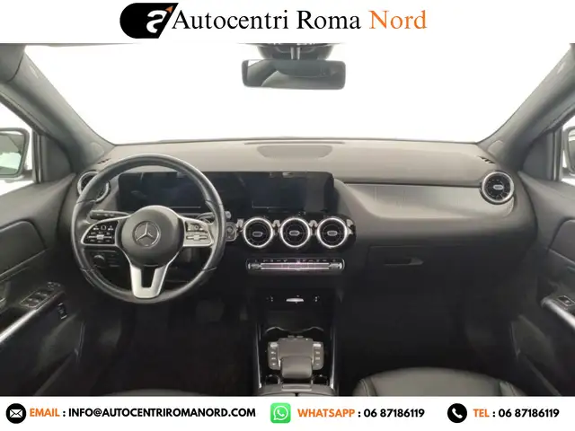 Mercedes-Benz GLA view 5