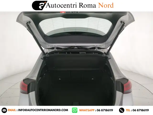Mercedes-Benz GLA view 14