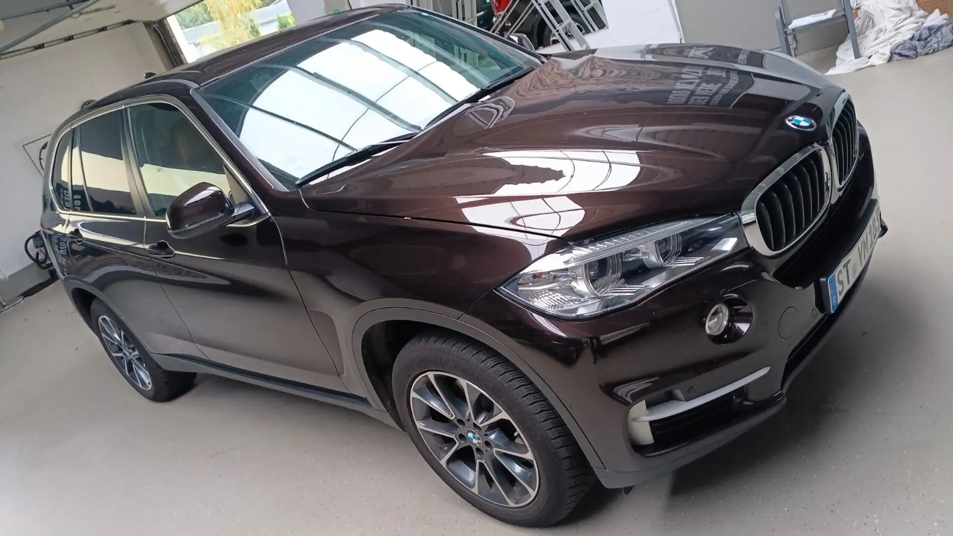 BMW X5 Baureihe X5 xDrive 35 i Braun - 2