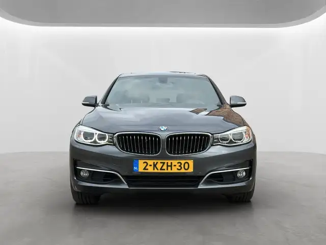 BMW 3 Series view 7