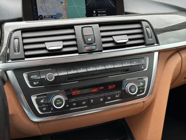 BMW 3 Series view 12