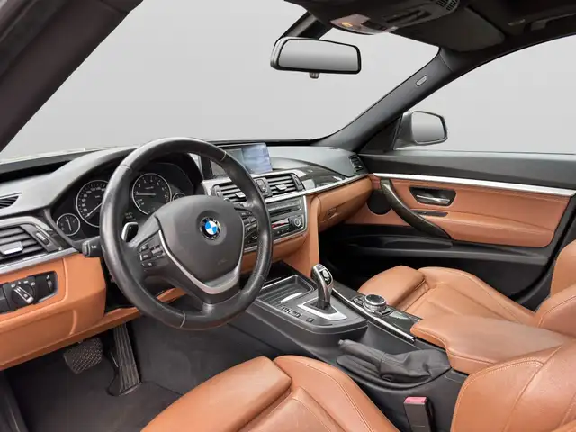 BMW 3 Series view 9