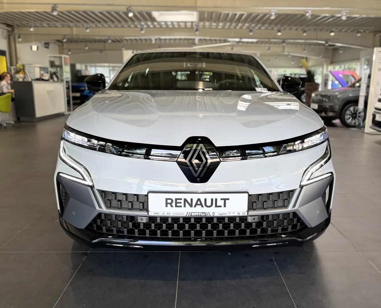 Renault Megane E-Tech Esprit Alpine 220 PS Comfort Range Grau - 2