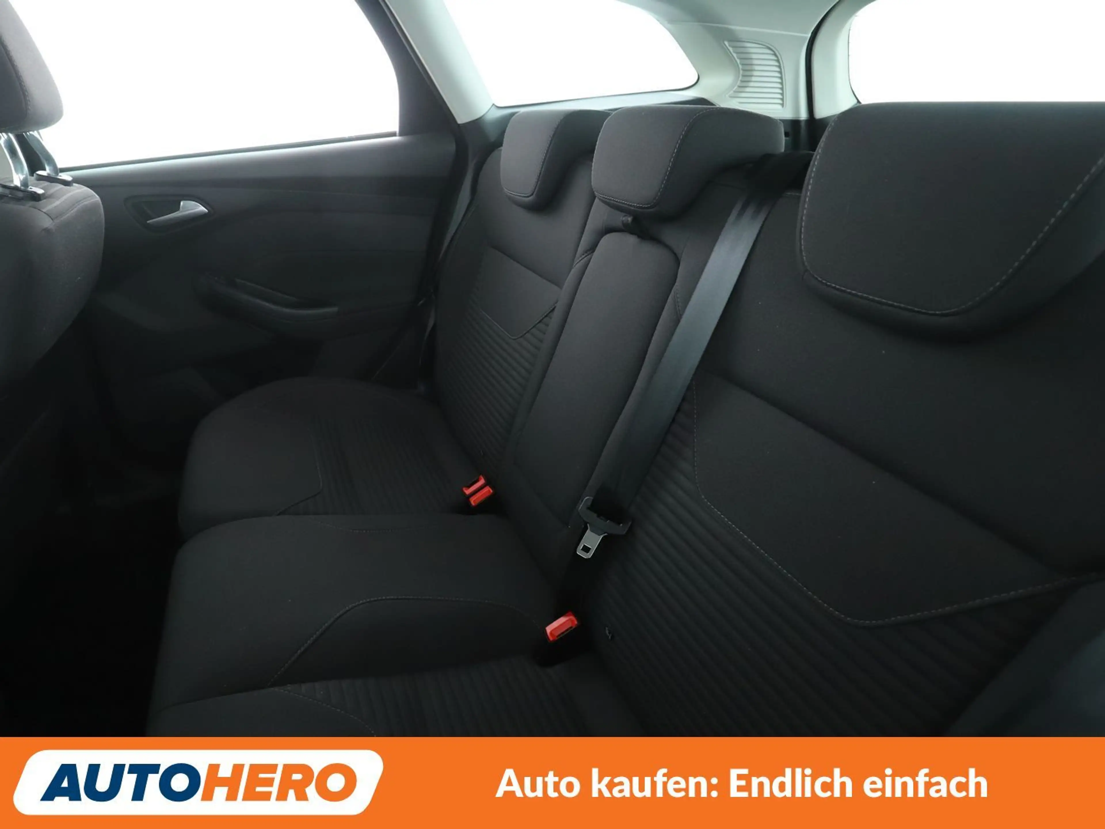 Ford Focus 1.5 TDCi Titanium*NAVI*TEMPO*CAM* — photo 14