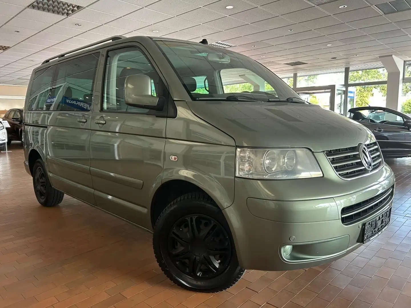 Volkswagen T5 Multivan Grün - 2