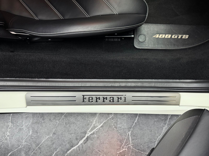 Ferrari 488 CARBON RACING SEATS I NEW BIG SERVICE — photo 11