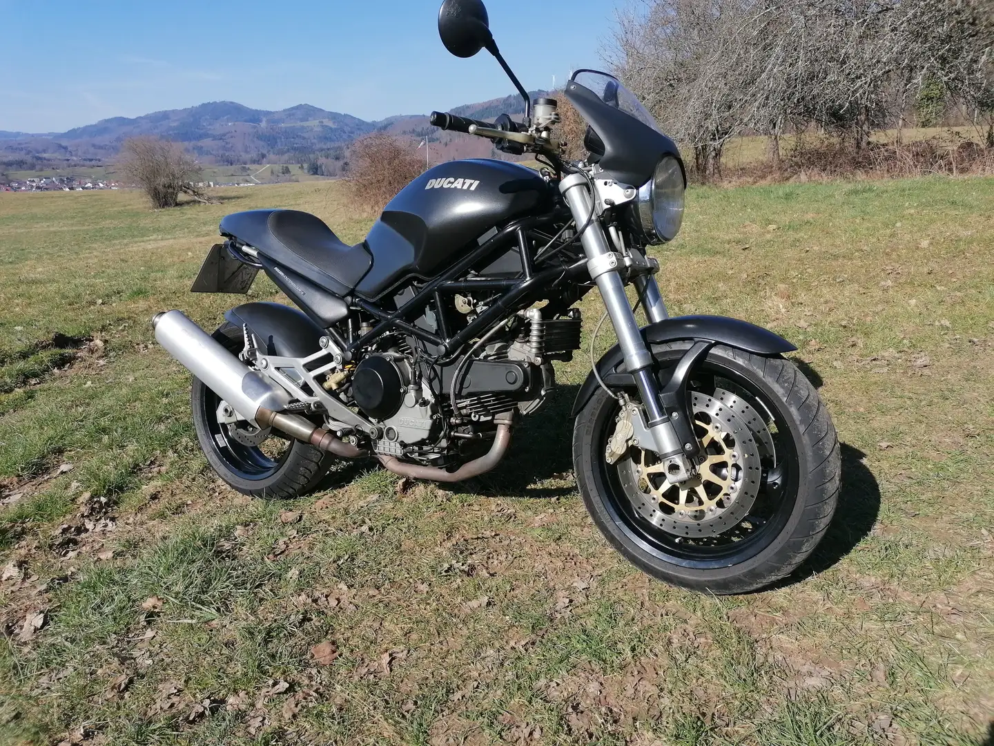 Ducati Monster 900 Monster Dark 900 i.e Černá - 1