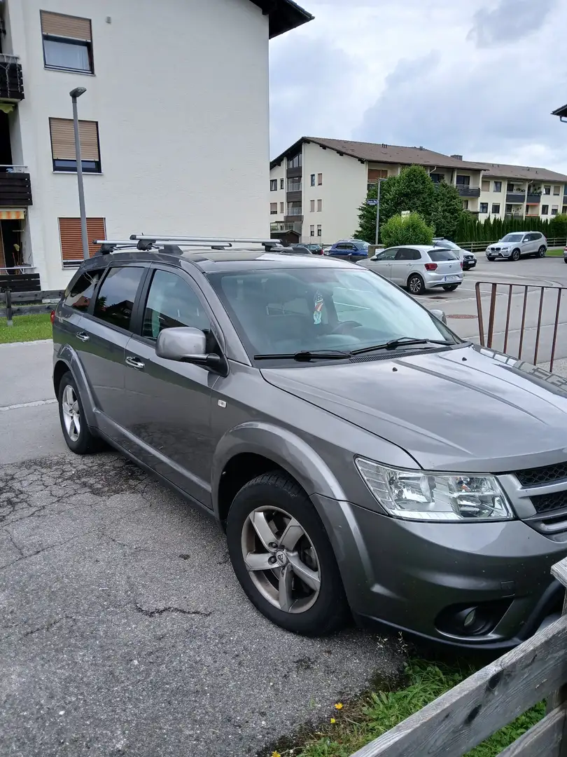 Fiat Freemont 2.0 Multijet 16V DPF Automatik Allrad Lounge - 2
