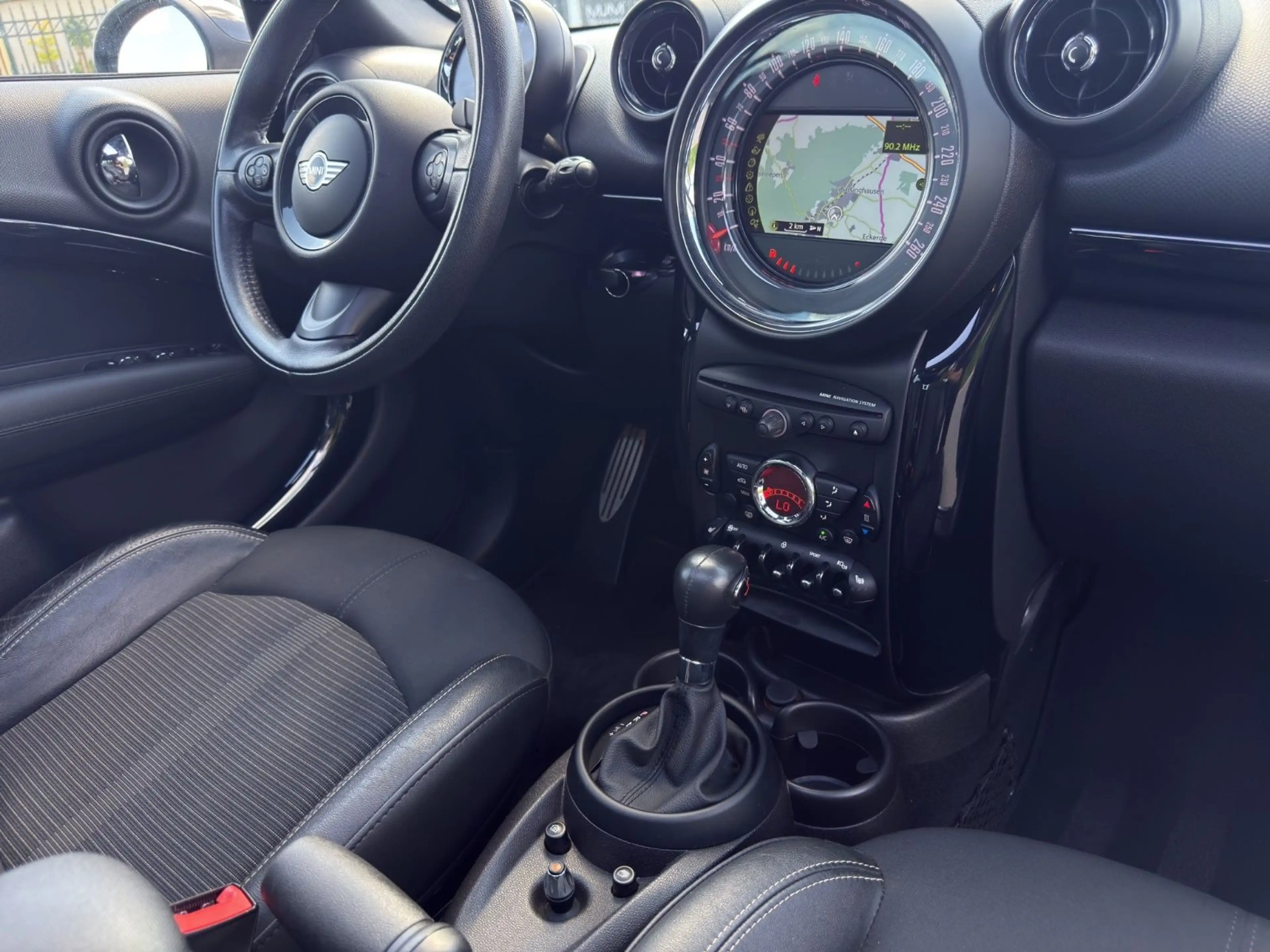 MINI Cooper SD Countryman Cooper SD All4 — photo 13