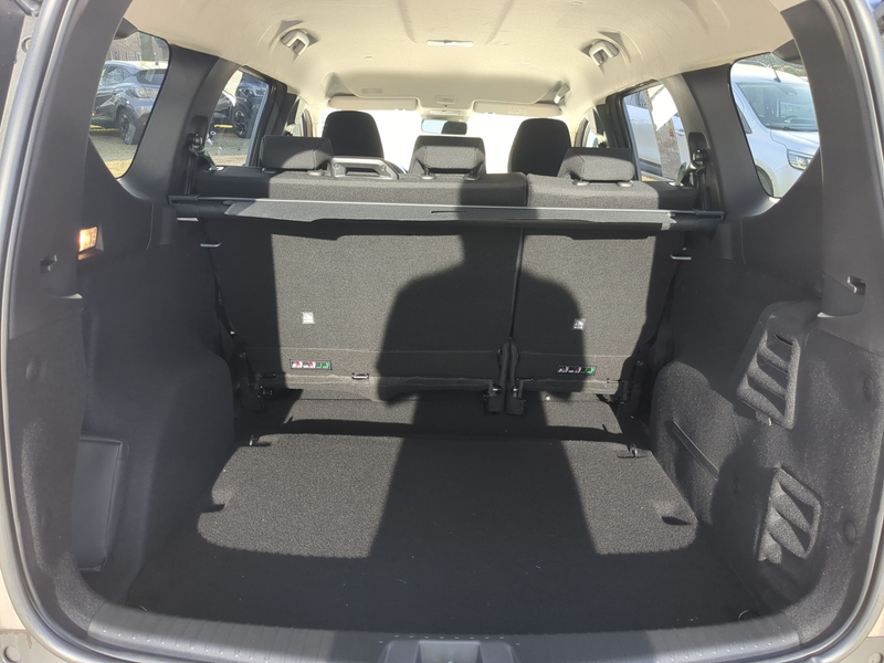 Dacia Jogger Hybrid 140 Extreme SHZ+PDC+RFK+Navi — photo 14