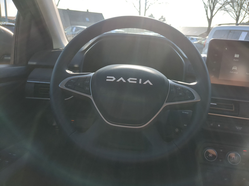 Dacia Jogger Hybrid 140 Extreme SHZ+PDC+RFK+Navi — photo 6