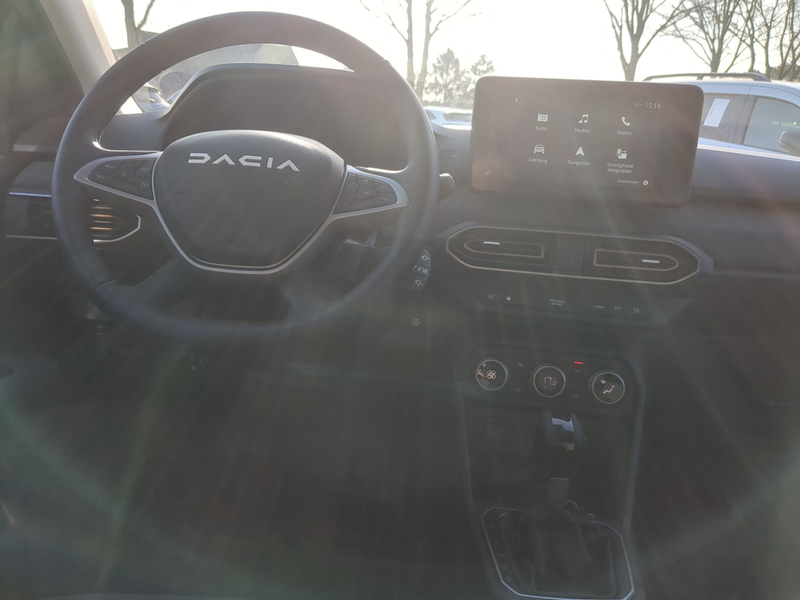 Dacia Jogger Hybrid 140 Extreme SHZ+PDC+RFK+Navi — photo 5