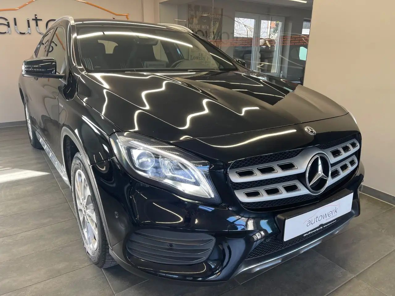 Mercedes-Benz GLA 180
