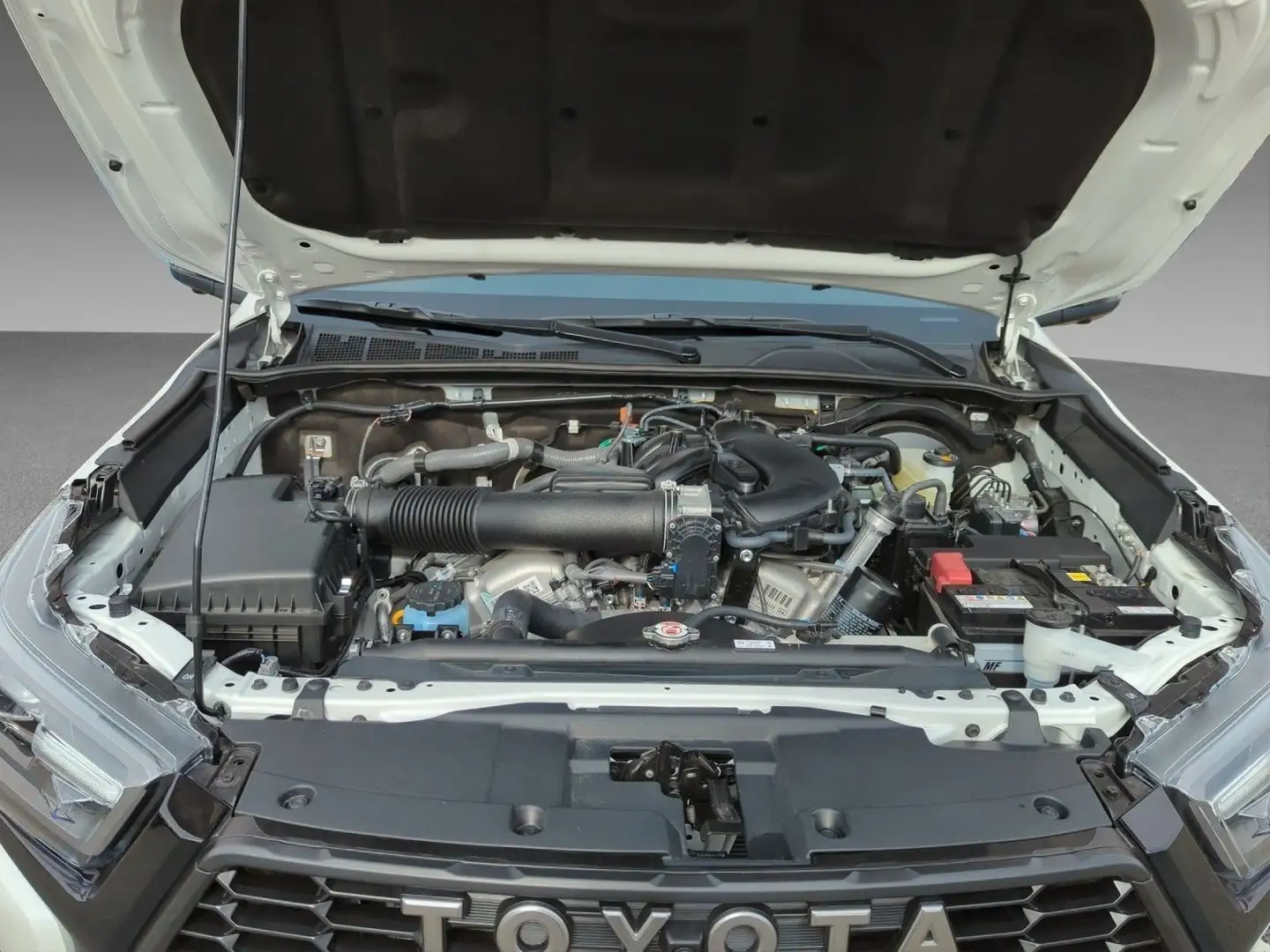 Toyota Hilux 4.0 V6 GR-SPORT BENZINA Bianco - 2