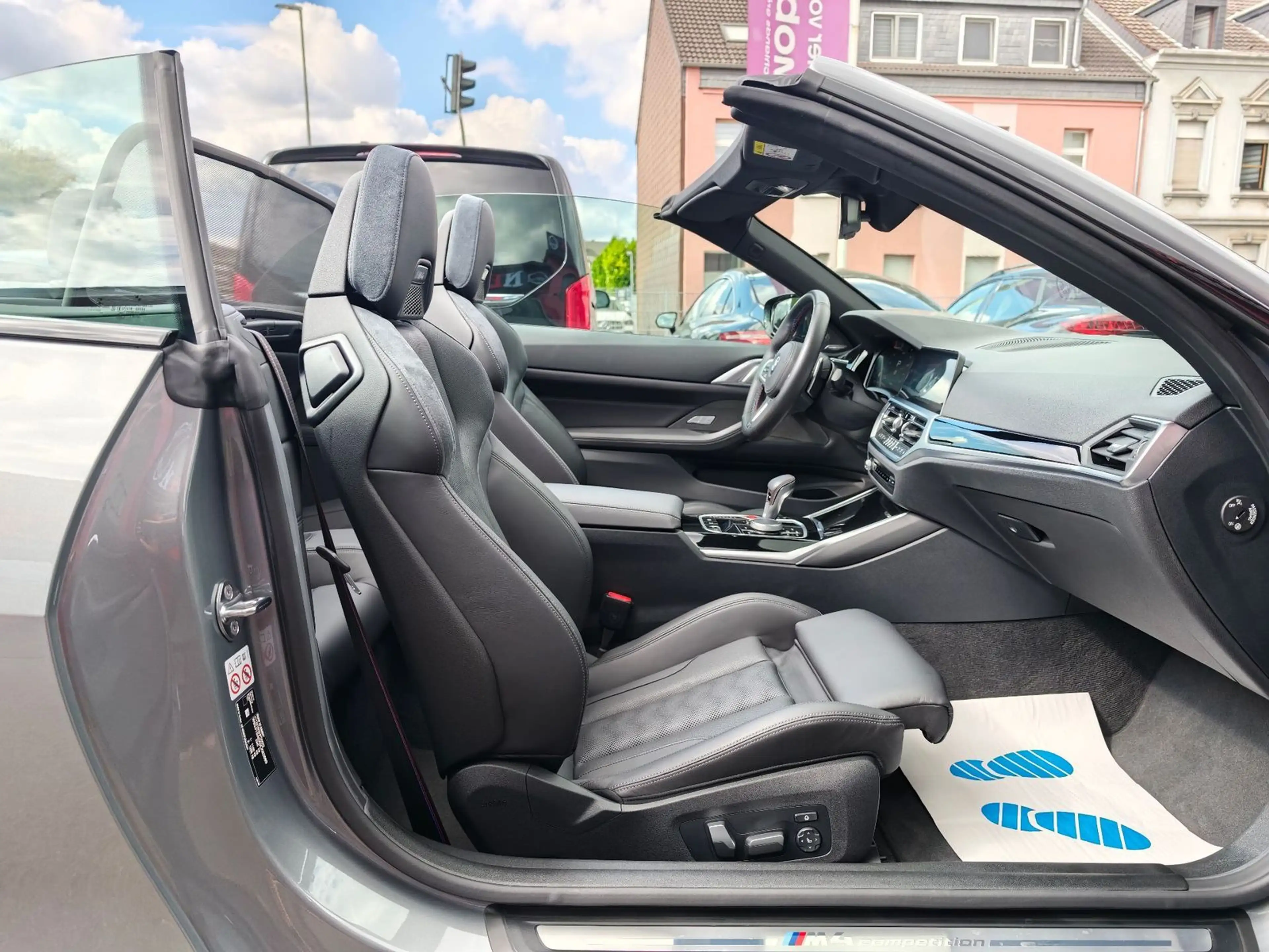 BMW M4 Competition Competition xDrive — photo 9