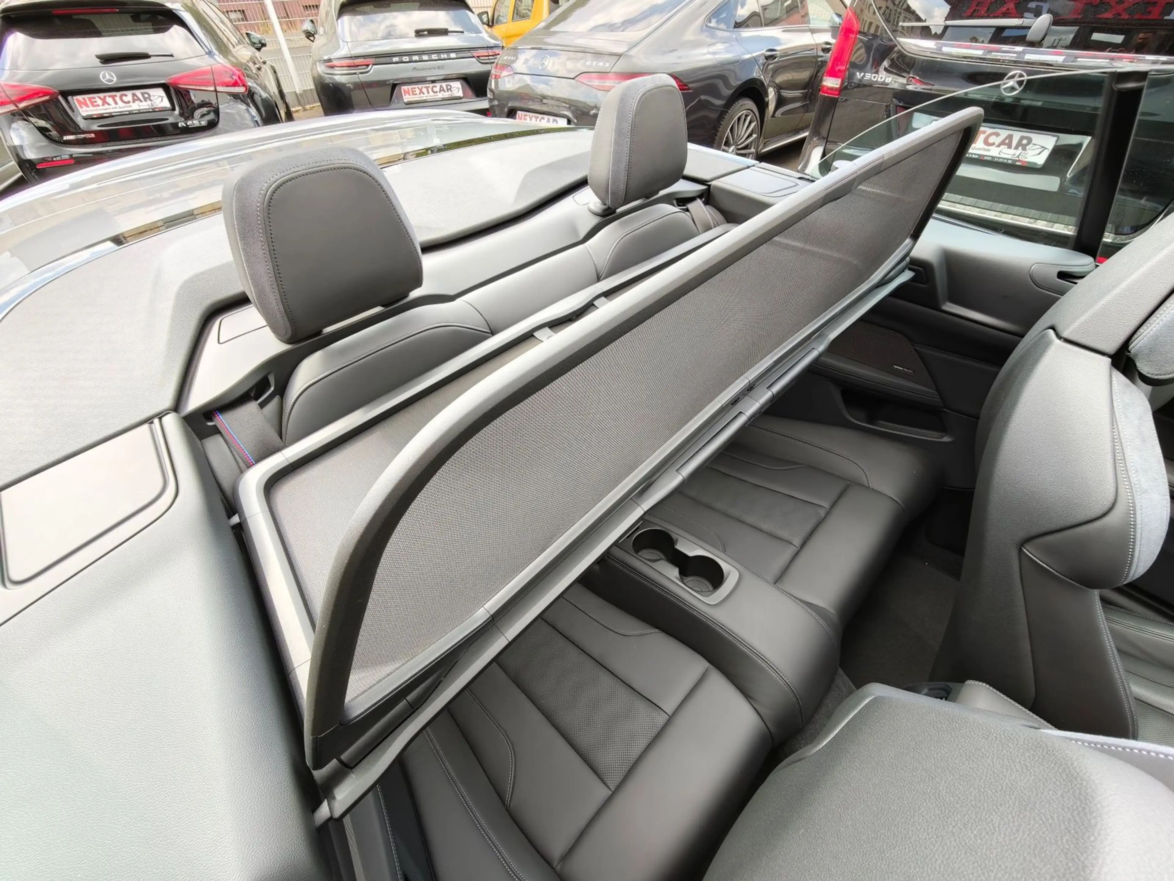 BMW M4 Competition Competition xDrive — photo 11
