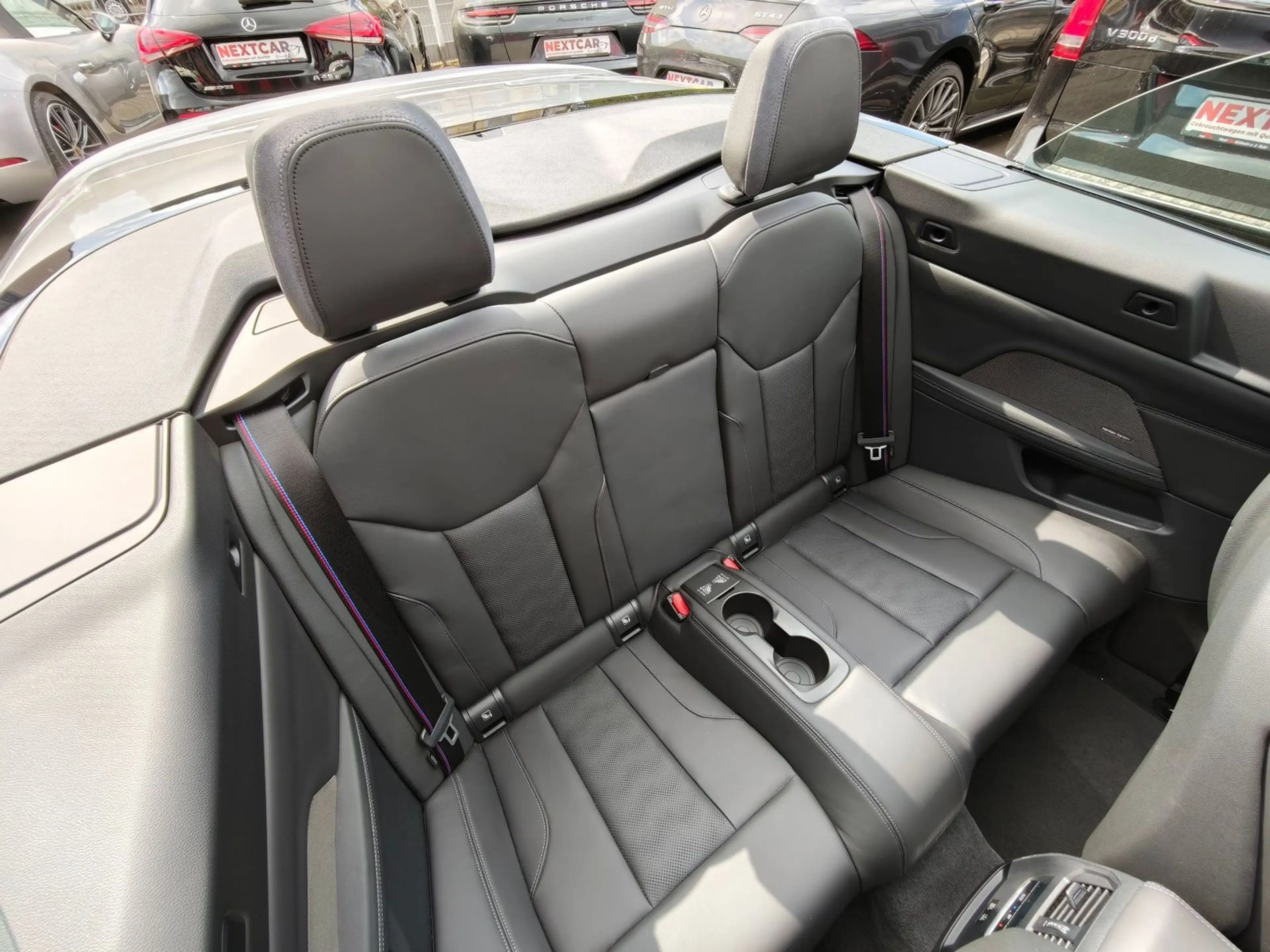 BMW M4 Competition Competition xDrive — photo 13