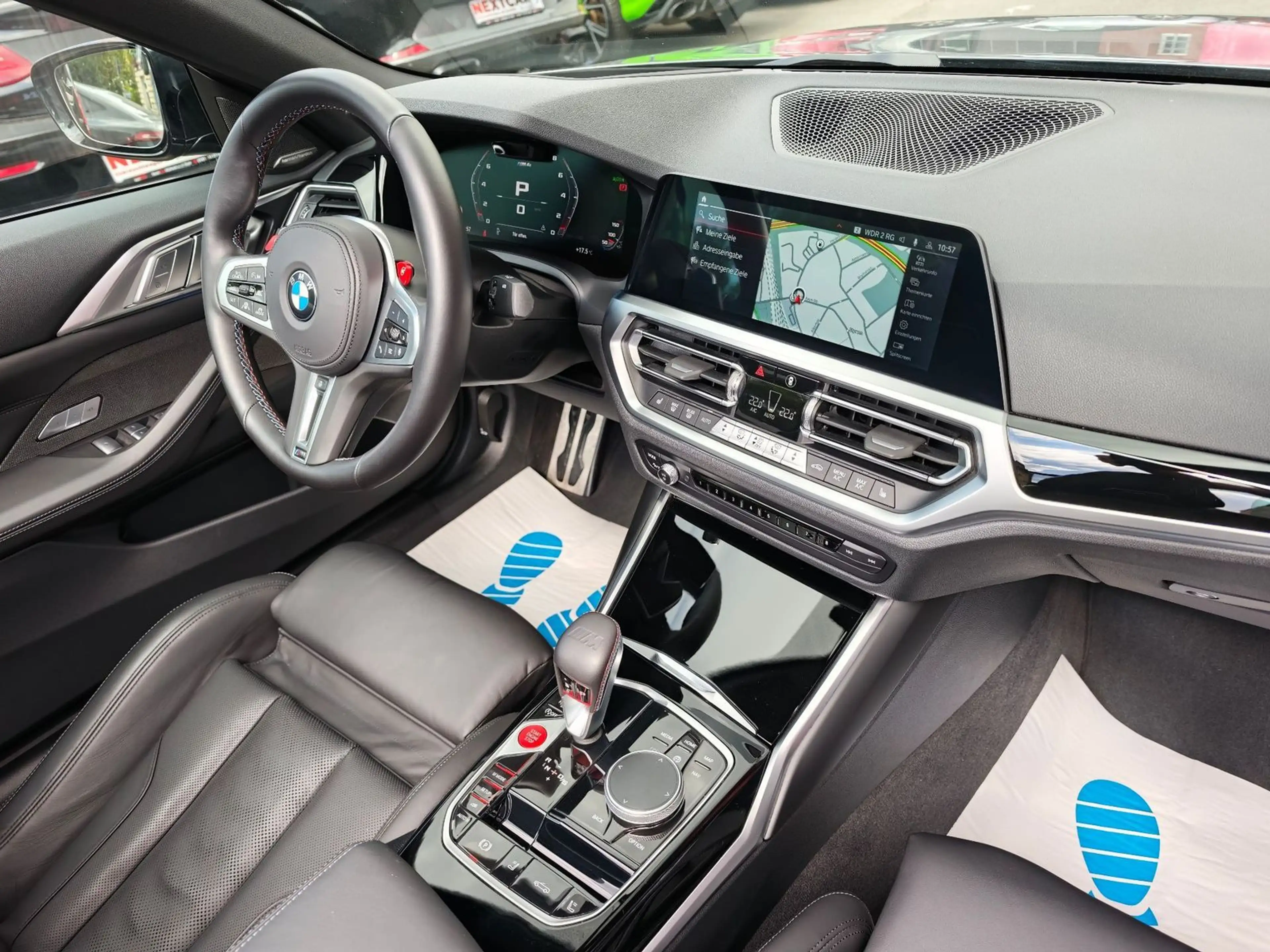 BMW M4 Competition Competition xDrive — photo 10