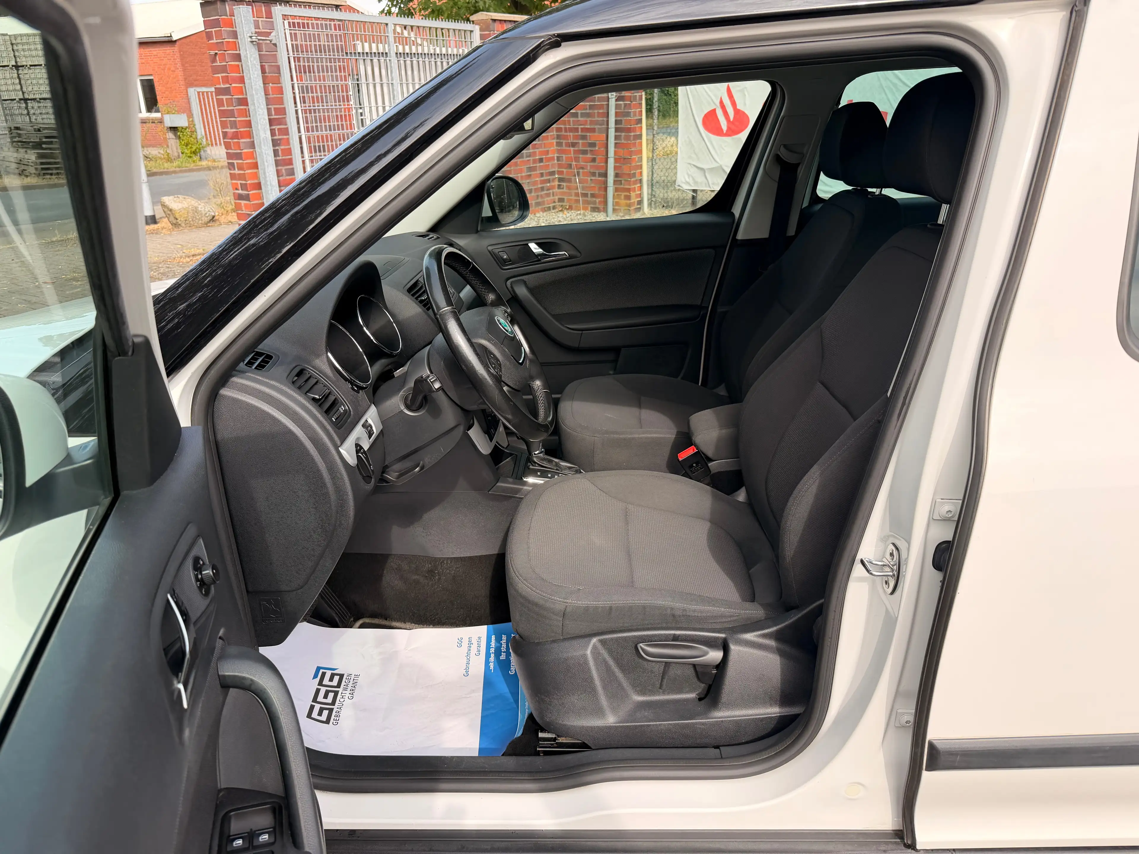 Skoda Yeti Ambition Plus Edition — photo 8