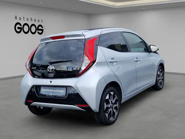 Toyota Aygo view 5