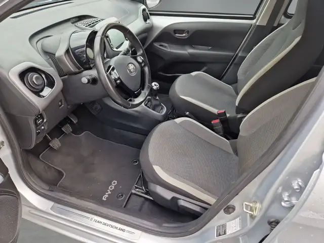Toyota Aygo view 10