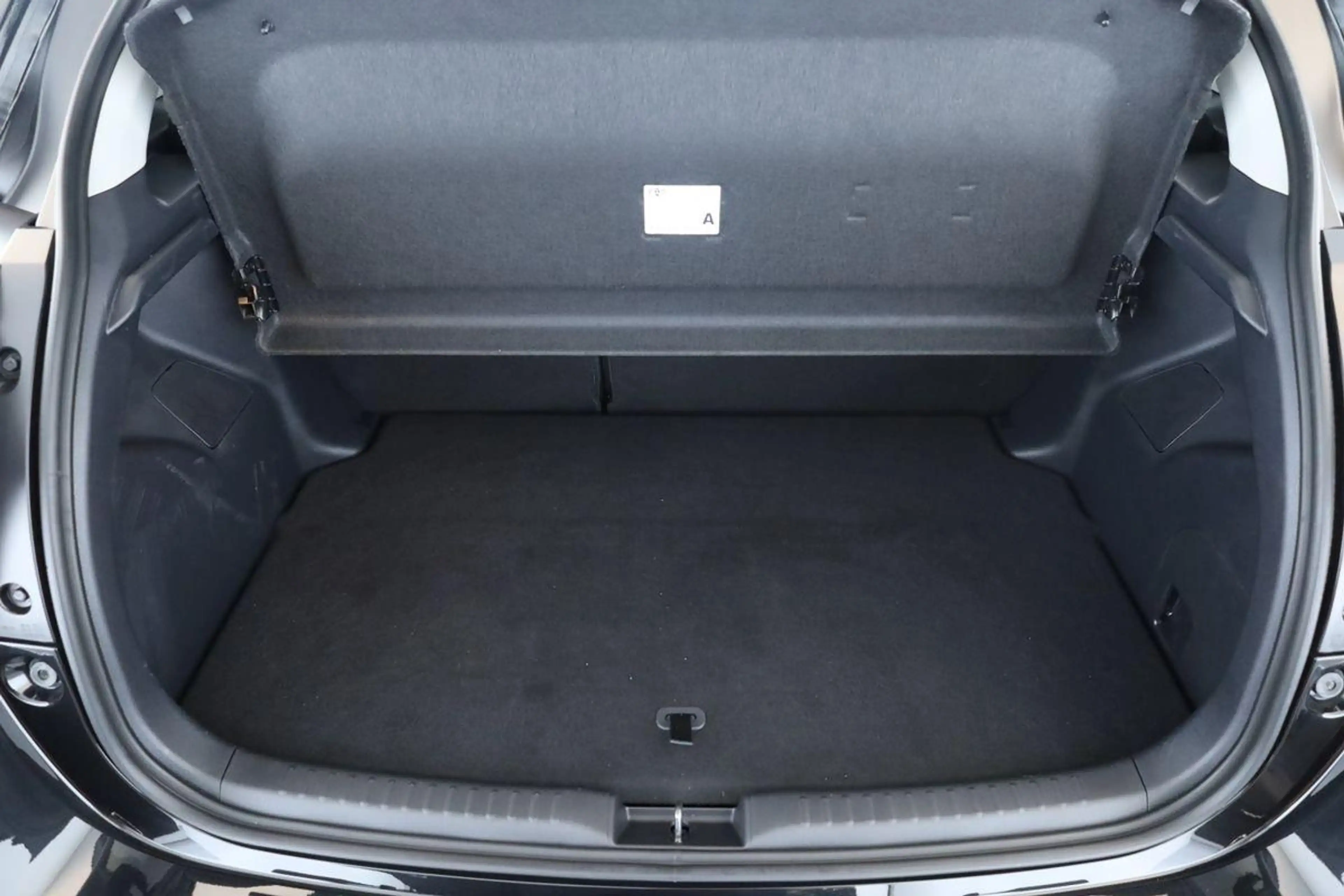 Toyota Yaris Hybrid 116 Teamplayer LED App SHZ Key Kam — photo 10