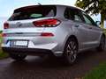 Hyundai i30 i30 1.6 CRDI Passion Silber - thumbnail 3