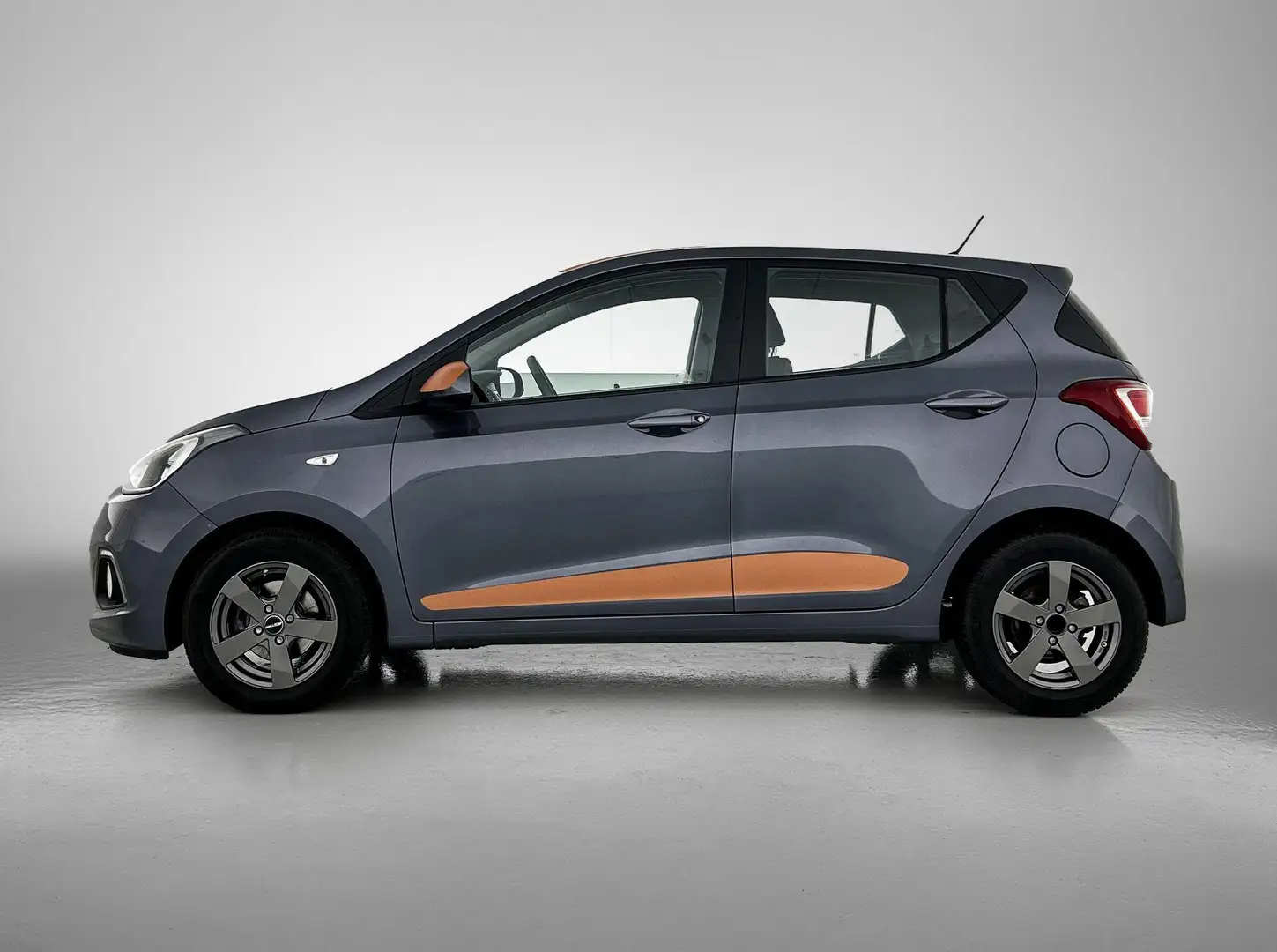 Hyundai i10 1.0i i-Motion Comfort Plus | Unieke Wrap & Lichtme Gris - 2