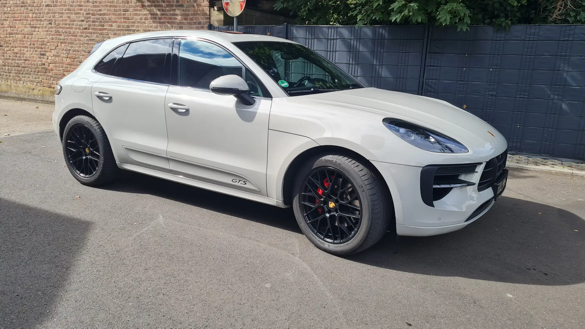 Porsche Macan GTS - 1