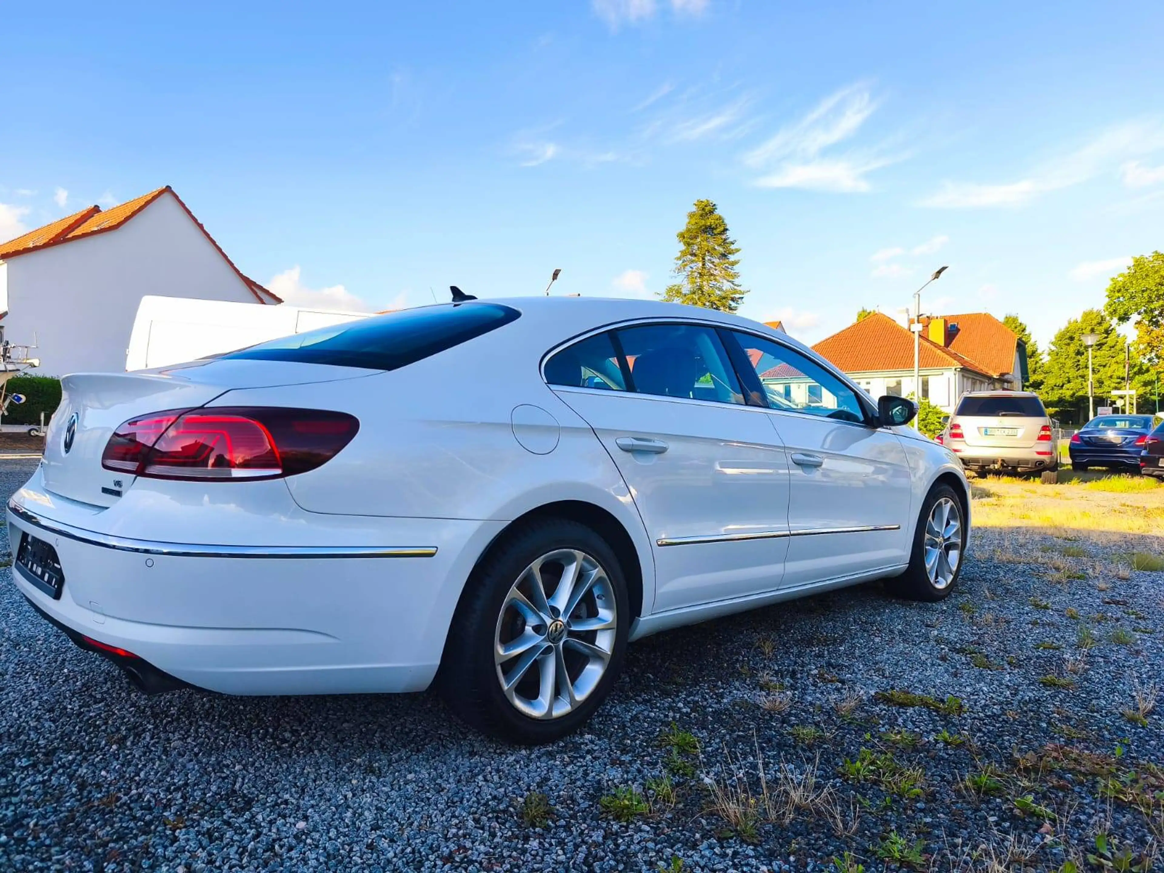 Volkswagen CC Passat 3,6 V6 DSG 4Motion — photo 4