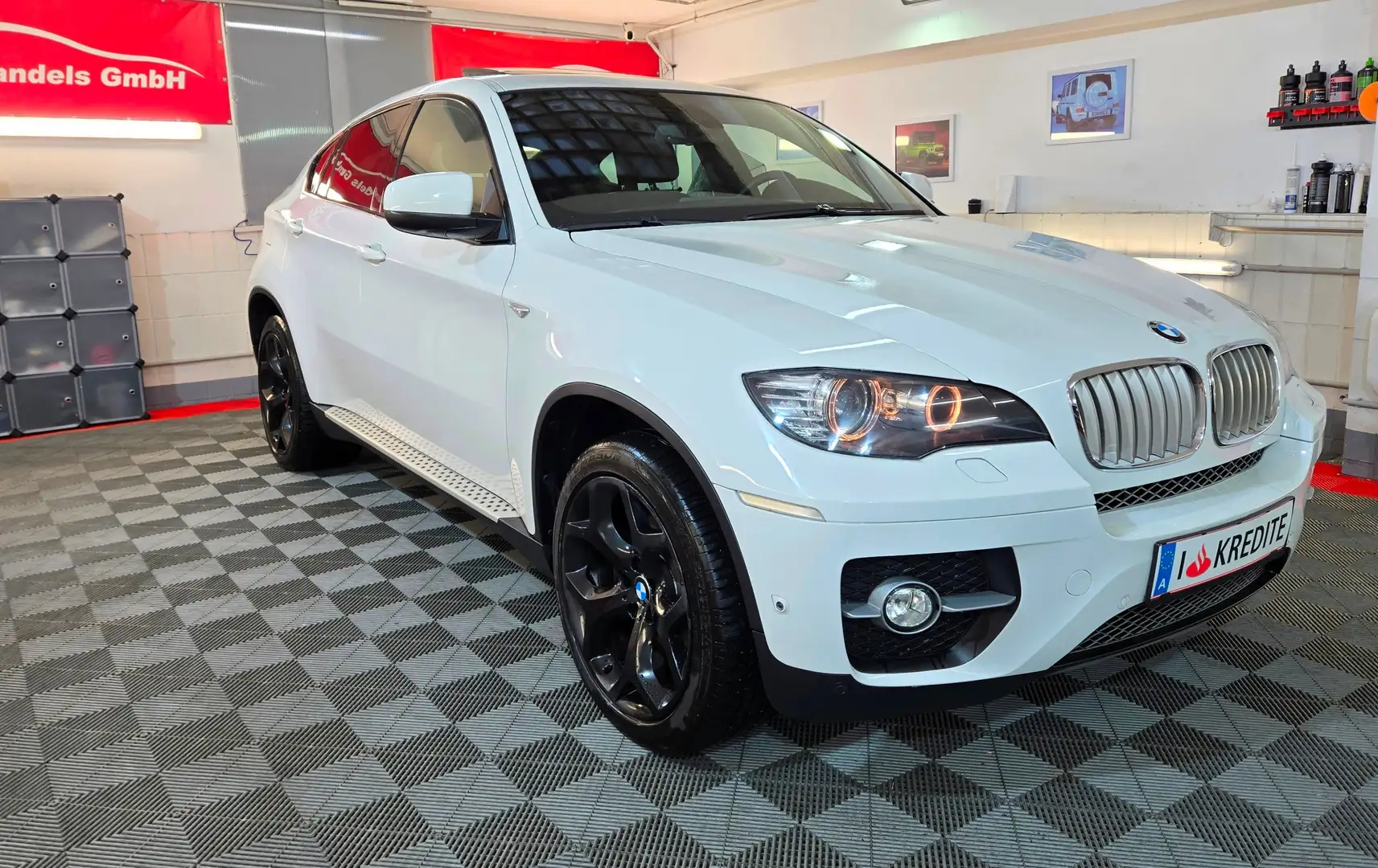BMW X6 40d x-Drive Sport-Paket LED Alcantara Head-up 20" Weiß - 2
