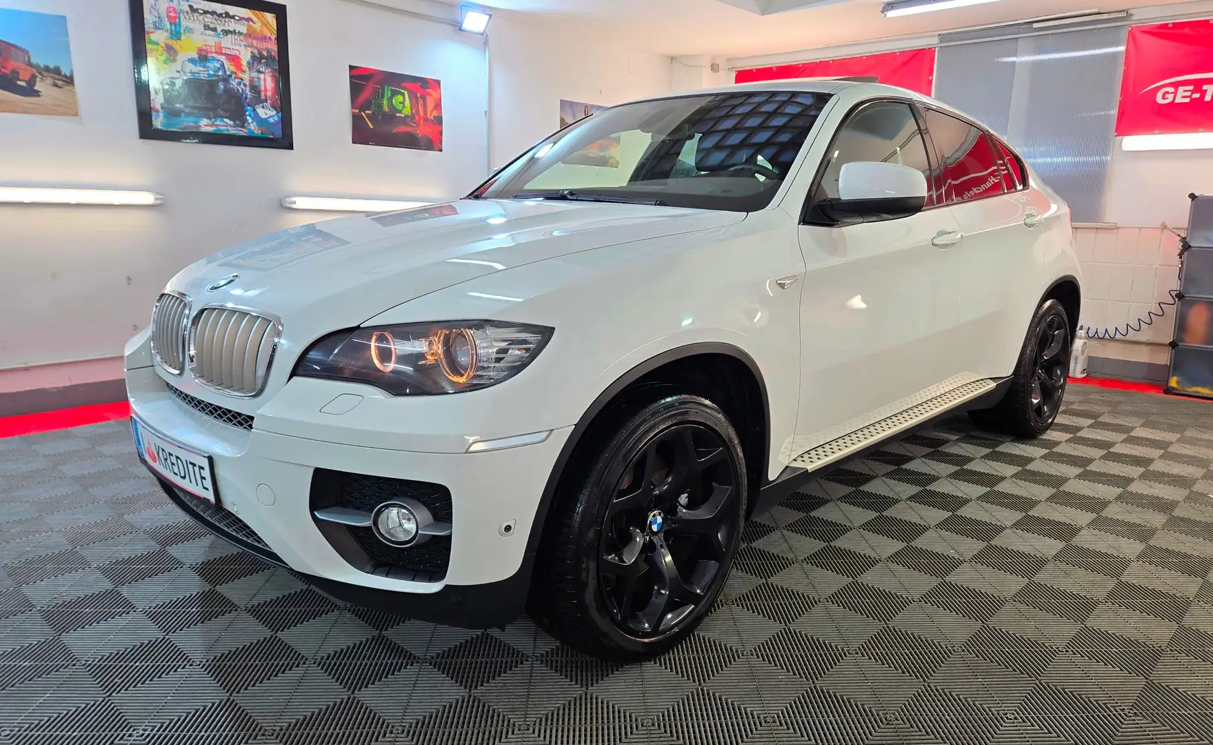 BMW X6 40d x-Drive Sport-Paket LED Alcantara Head-up 20" Weiß - 1