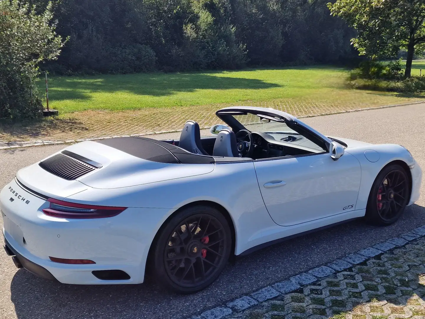 Porsche 991 911 Carrera GTS Cabriolet PDK 991.2 Weiß - 2