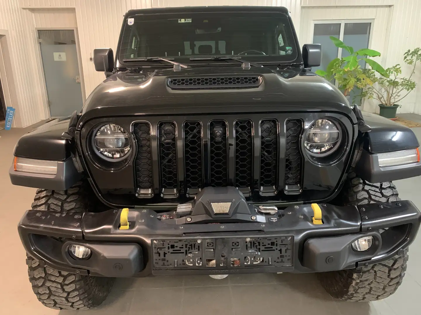 Jeep Gladiator Gladiator 3,0 V6 AT8 4WD Einzelstück Schwarz - 2