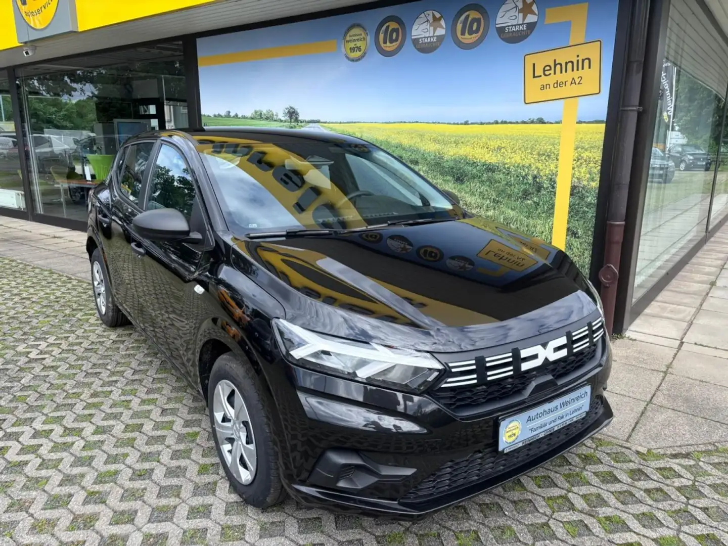 Dacia Sandero mit Klima, DAB & Bluetooth Klima Einparkhilfe Schwarz - 2