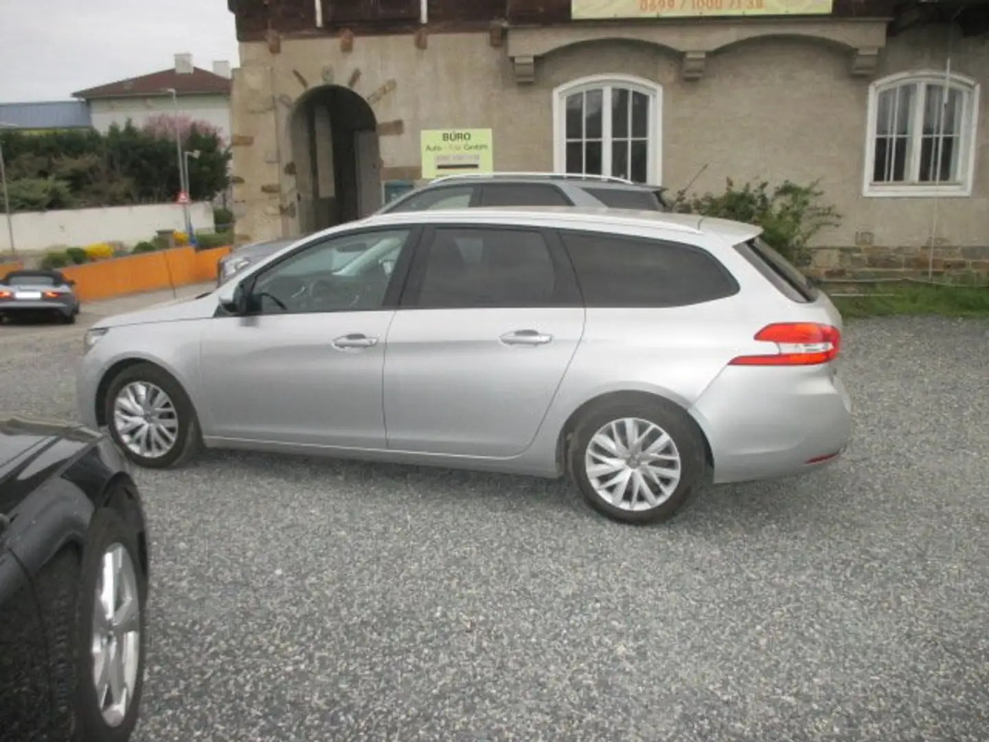 Peugeot 308 SW 1,6 BlueHDi 100 Style S Plateado - 2