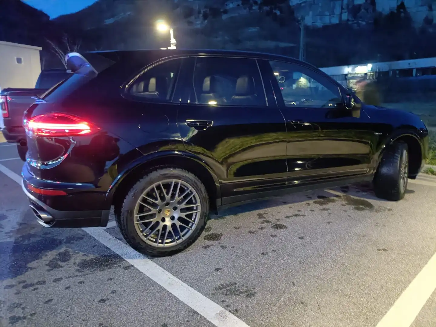 Porsche Cayenne Cayenne 3.0 Platinum Edition tiptronic Nero - 1