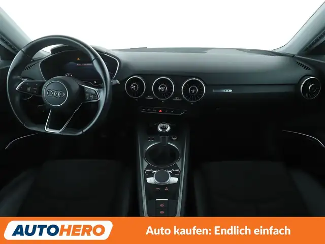 Audi TT view 14