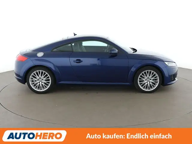 Audi TT view 7