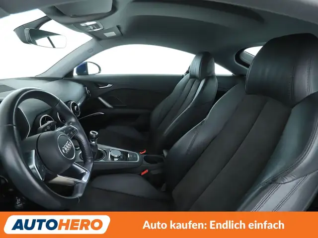 Audi TT view 10