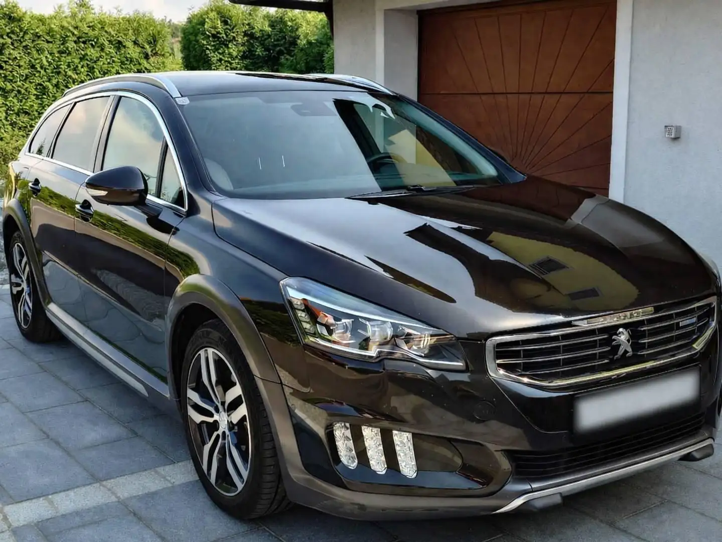 Peugeot 508 Peugeot 508 SW 2,0 BlueHDI 180 S&S EAT6 RXH Braun - 1