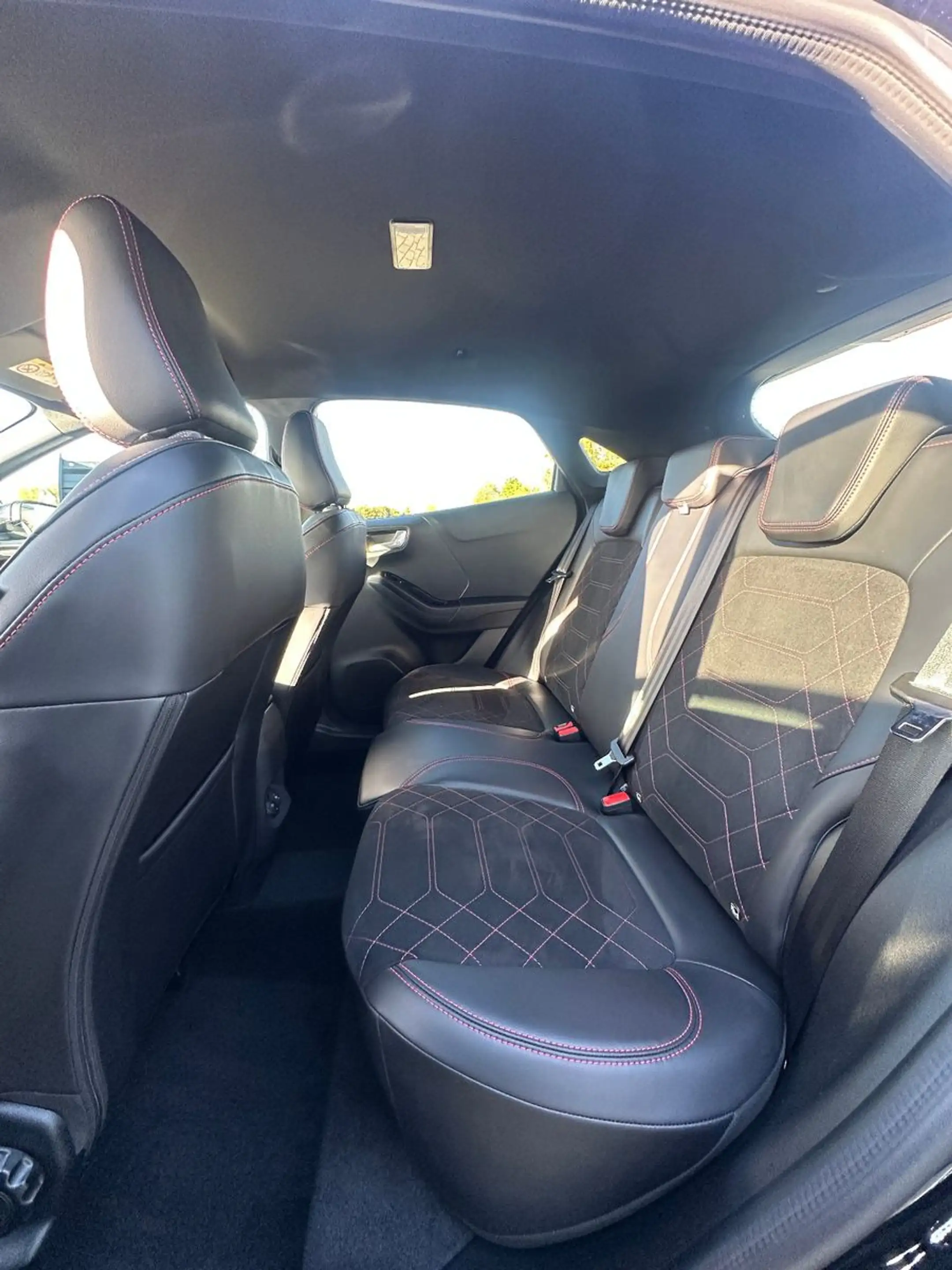 Ford Puma ST-Line X Kamera 360 LED Winter Paket — photo 12