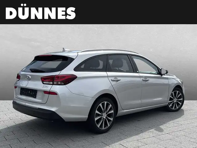 Hyundai I30 view 2