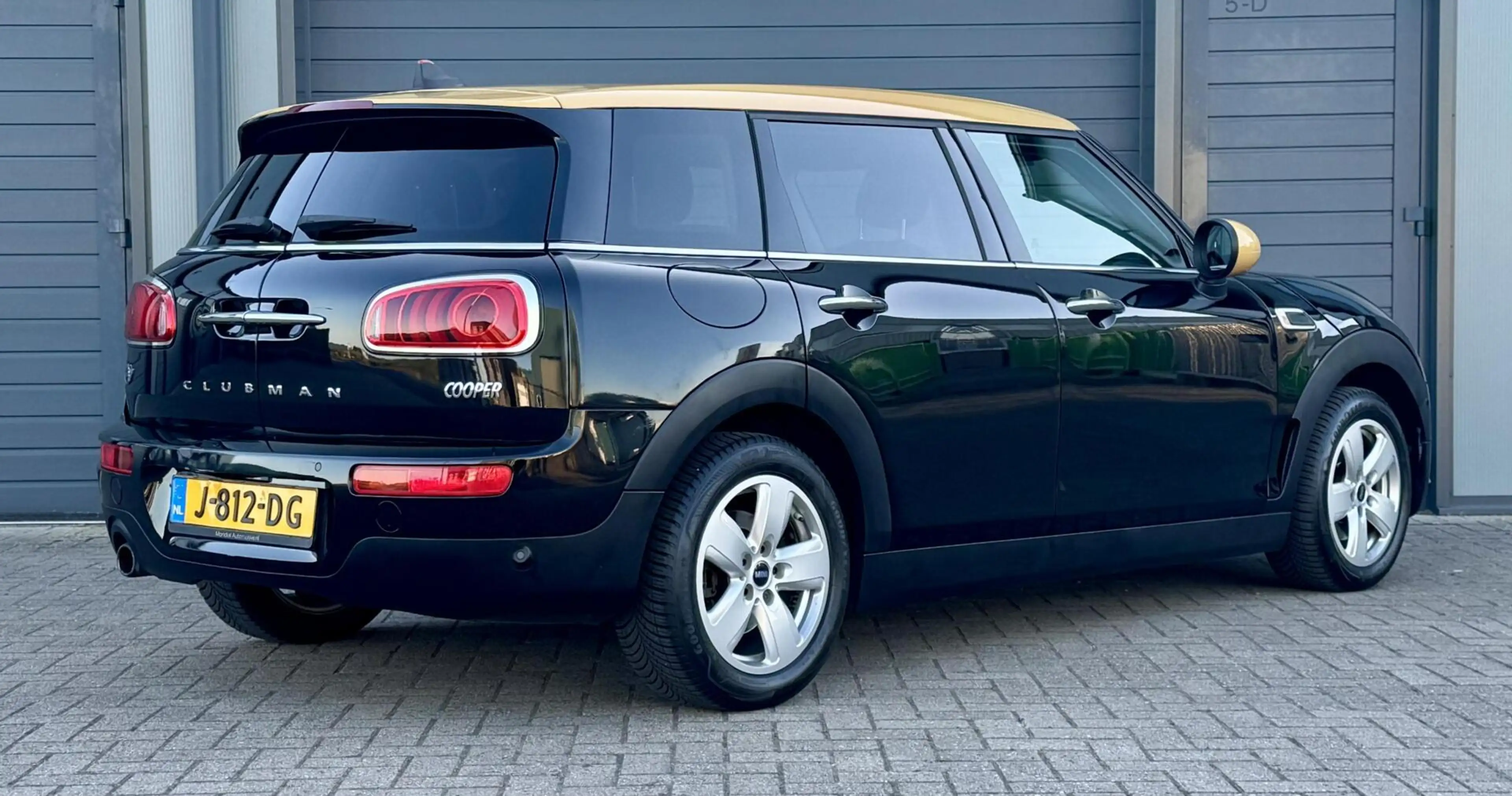 MINI Cooper Clubman 1.5 - 136pk Salt Serious Business | AUTOMAAT | LAG — photo 2