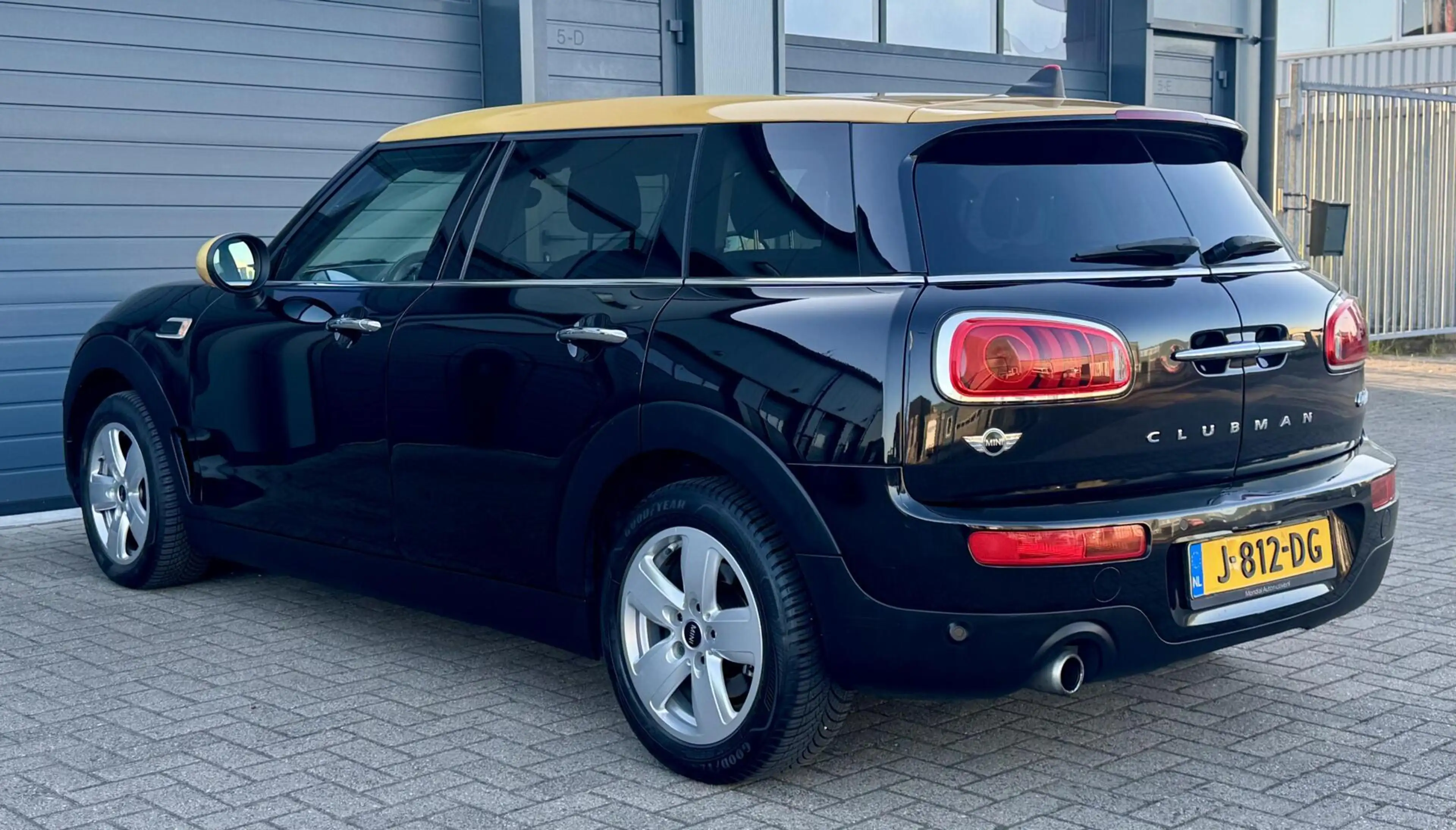 MINI Cooper Clubman 1.5 - 136pk Salt Serious Business | AUTOMAAT | LAG — photo 8