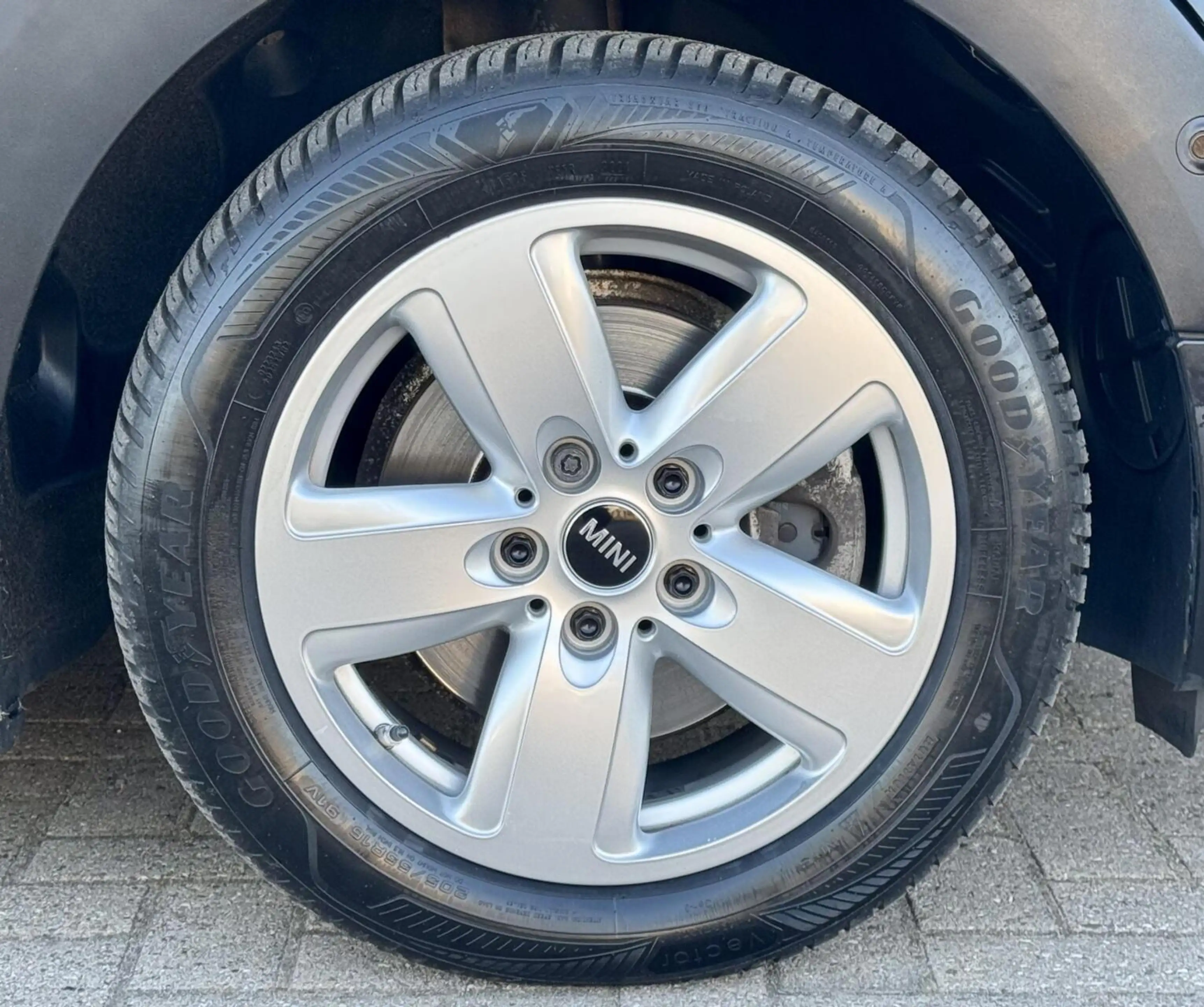 MINI Cooper Clubman 1.5 - 136pk Salt Serious Business | AUTOMAAT | LAG — photo 15