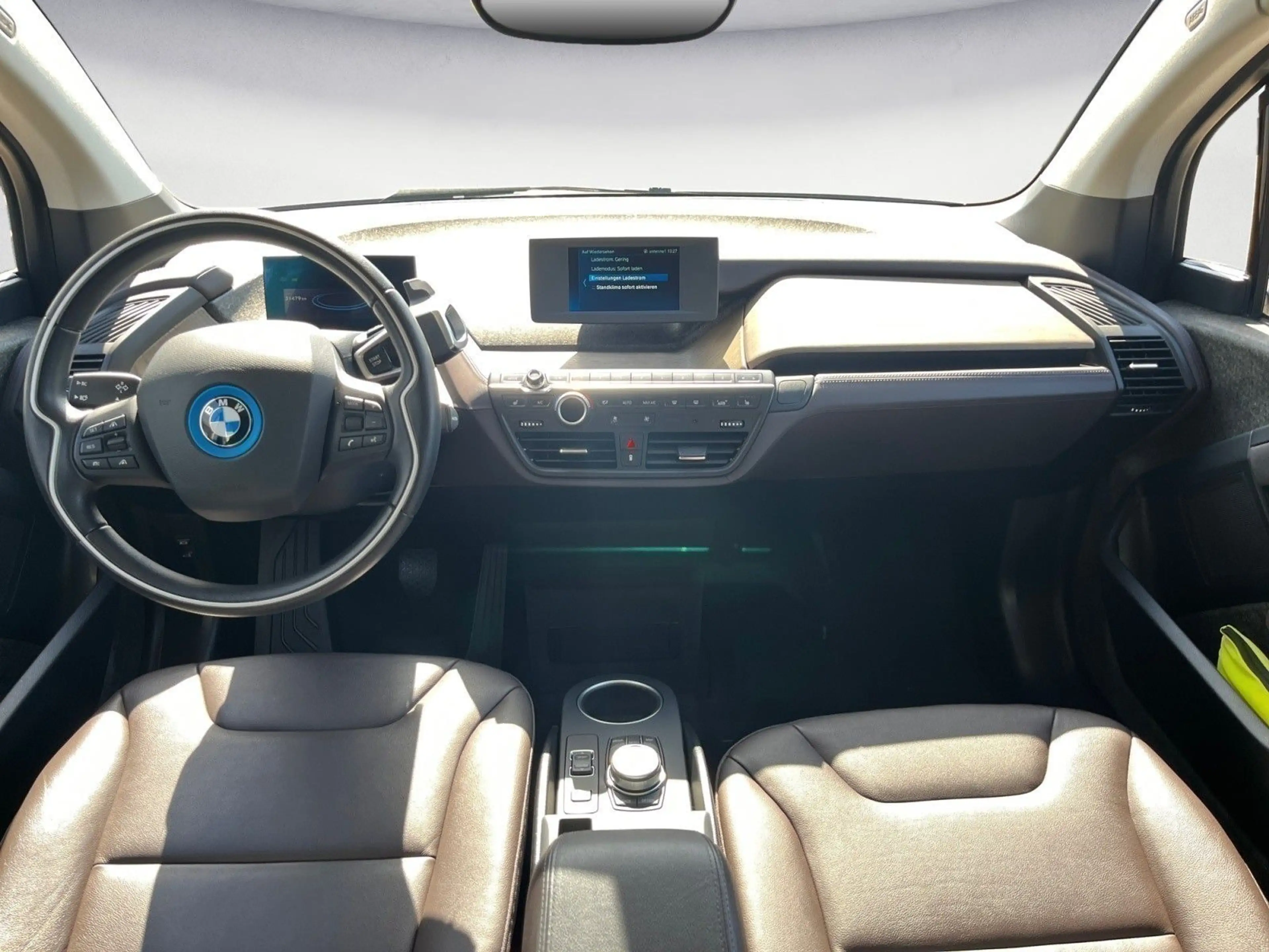 BMW i3 s (120 Ah), Navi Business Klimaaut. PDC — photo 13