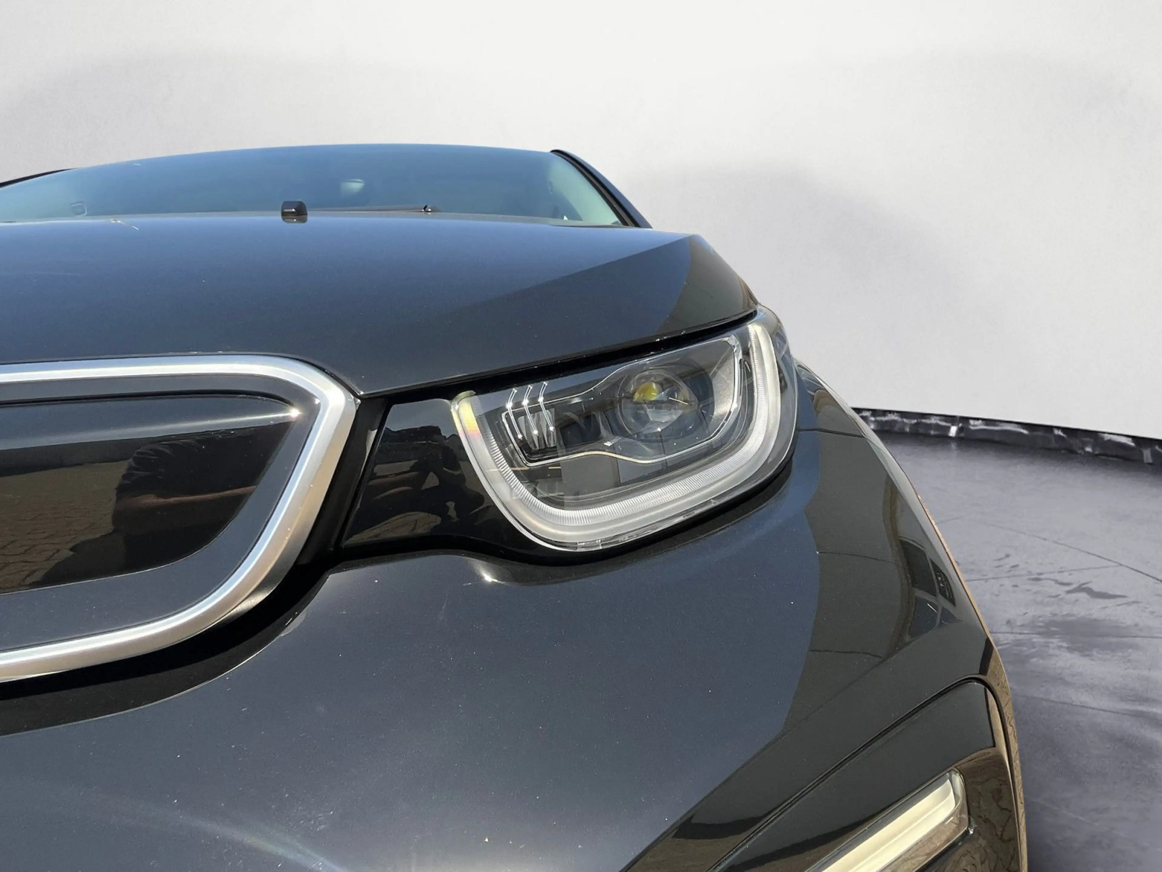 BMW i3 s (120 Ah), Navi Business Klimaaut. PDC — photo 10