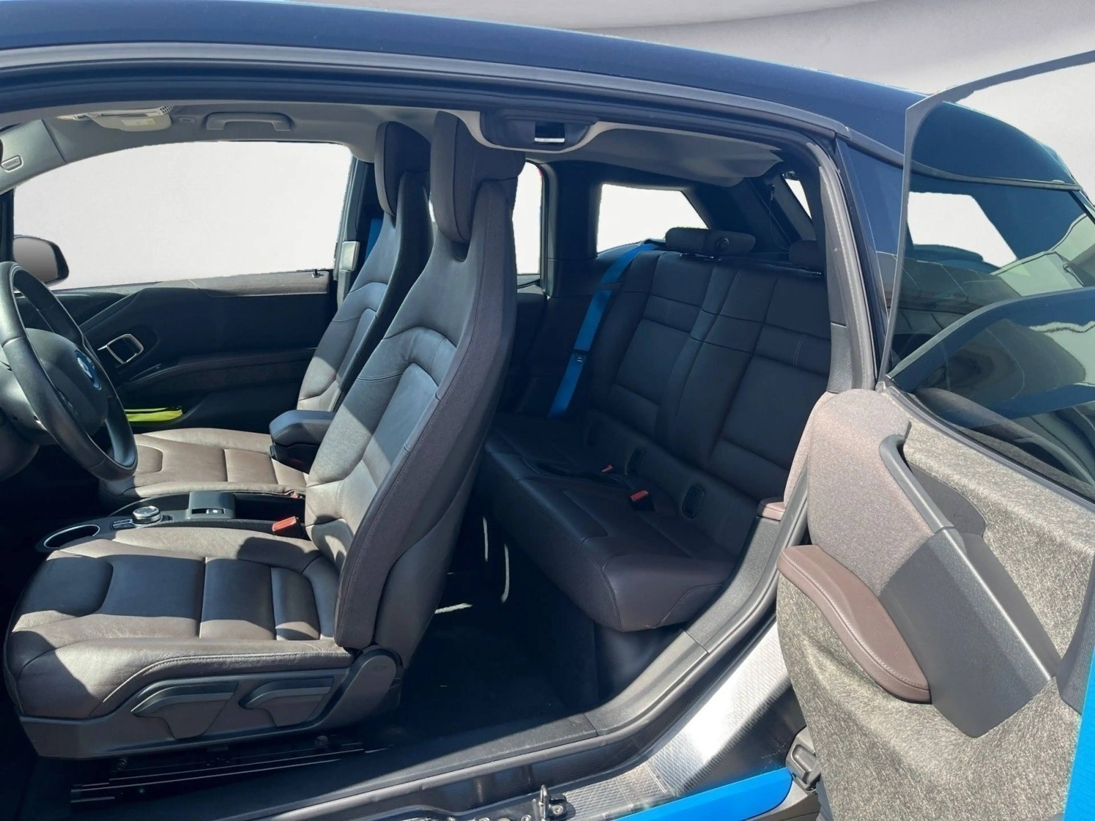 BMW i3 s (120 Ah), Navi Business Klimaaut. PDC — photo 15